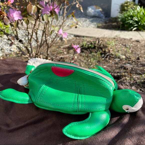 Betsey Johnson Handbags - Betsey johnson turtle nwot